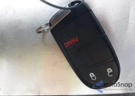 2015 Jeep Grand Cherokee Laredo z USA, uszkodzony, nr VIN 1C4RJFAG3FC183064